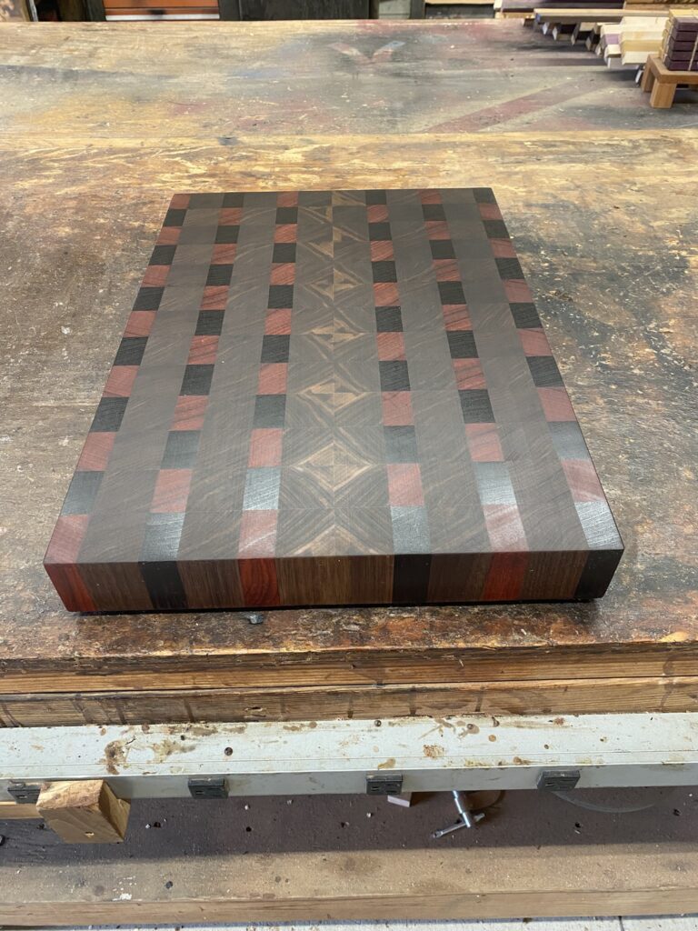 brisket-cutting-board-walker-la
