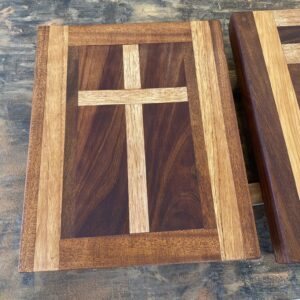 Custom Crafted Face Grain Cross Cutting Board